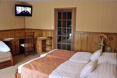 Trojka Hotel Es Panzio โซลนอค ห้อง รูปภาพ